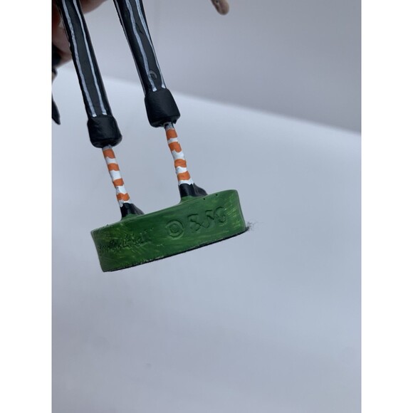 Lori Mitchell Date Night Dracula Halloween Figurine Figure Folk Art - Picture 8 of 9